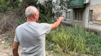 Наслідки обстрілу армії РФ житель Костянтинівки Олександр Костянтинівка Донецька область 13 вересня 2024 рік Наслідки обстрілу армії РФ житель Костянтинівки Олександр Костянтинівка Донецька область 13 вересня 2024 рік