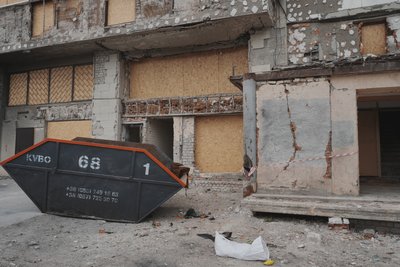 Атаки видно з вікна: як удари по Харкову переживають мешканці першої в місті 24-поверхівки Атаки видно з вікна: як удари по Харкову переживають мешканці першої в місті 24-поверхівки