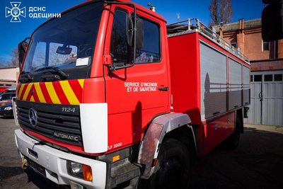 Одеським рятувальникам передали чотири пожежні машини