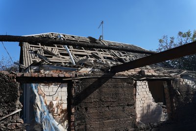 "Він вийшов подивитись, а тут пряме влучання в гараж і все": що розповіли очевидці чергового обстрілу Херсона "Він вийшов подивитись, а тут пряме влучання в гараж і все": що розповіли очевидці чергового обстрілу Херсона
