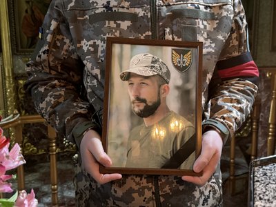 Розвідник Анатолій Стеценко із Сум загинув під Покровськом Розвідник Анатолій Стеценко із Сум загинув під Покровськом