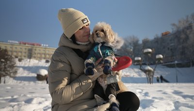 Тетяна Петюх, собака в зимовому одязі Тетяна Петюх, собака в зимовому одязі