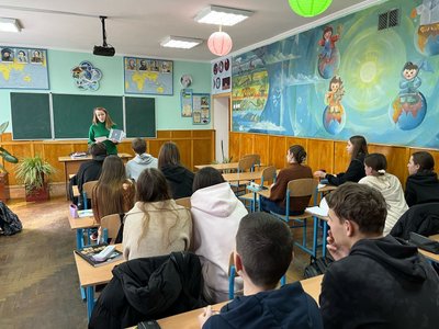 Випускники шкіл, золота медаль, випуск 2025 Випускники шкіл, золота медаль, випуск 2025