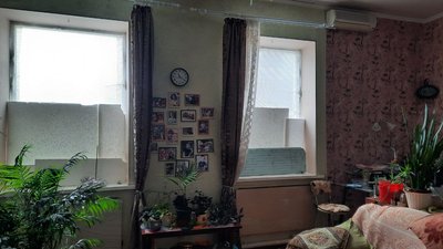 Наслідки дронової атаки: мешканці кропивницької двоповерхівки шостий день чекають на обстеження пошкоджень Наслідки дронової атаки: мешканці кропивницької двоповерхівки шостий день чекають на обстеження пошкоджень