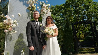 “У нас немає мая, у нас травень, тому ми маятись не будемо”: історія кохання воїна ЗСУ та його нареченої “У нас немає мая, у нас травень, тому ми маятись не будемо”: історія кохання воїна ЗСУ та його нареченої