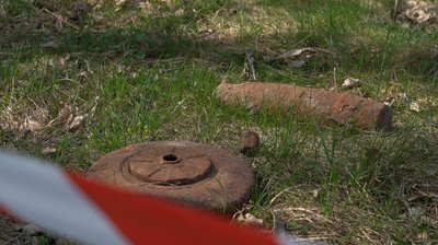 "Кожен кущ та дерево": черкаський сапер розповів, як розміновував деокуповані території "Кожен кущ та дерево": черкаський сапер розповів, як розміновував деокуповані території