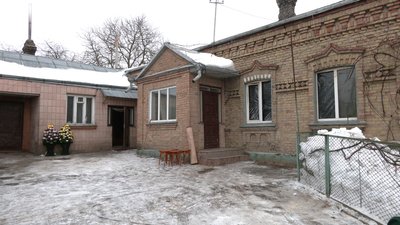 Двоє людей загинули під час пожежі у приватному будинку в Рівному: що кажуть сусіди та рятувальник Двоє людей загинули під час пожежі у приватному будинку в Рівному: що кажуть сусіди та рятувальник