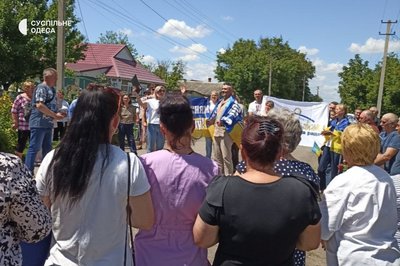 "Синочку, ми тебе дочекалися": на Одещині зустріли звільненого з полону війьковослужбовця Андрія Чабана "Синочку, ми тебе дочекалися": на Одещині зустріли звільненого з полону війьковослужбовця Андрія Чабана