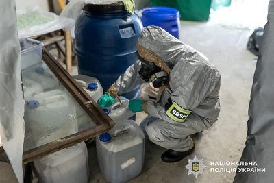 34 лабораторії і мільйони доз: Нацполіція ліквідувала наркомережу в Україні та Польщі 34 лабораторії і мільйони доз: Нацполіція ліквідувала наркомережу в Україні та Польщі