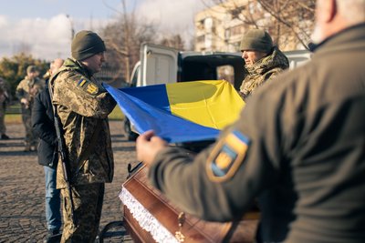 У Мукачеві попрощалися з полеглим військовим Валерієм Сідором У Мукачеві попрощалися з полеглим військовим Валерієм Сідором