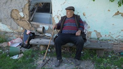 "Мене вкинуло хвилею назад у коридор": жителька села на Кіровоградщині про нічний обстріл "Мене вкинуло хвилею назад у коридор": жителька села на Кіровоградщині про нічний обстріл