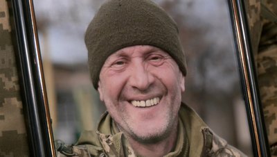 "Ніколи нічого не боявся": у Луцьку попрощалися з 52-річним гранатометником Сергієм Гавруком "Ніколи нічого не боявся": у Луцьку попрощалися з 52-річним гранатометником Сергієм Гавруком