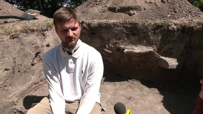 Вісім поховань виявили археологи під час експедиції на Рівненщині. Що вони розповіли Вісім поховань виявили археологи під час експедиції на Рівненщині. Що вони розповіли