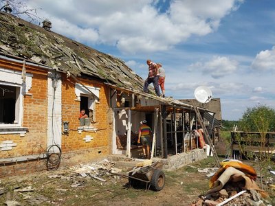 "Я не знаю, як вижила”. Місцеві про обстріли Краснопілля "Я не знаю, як вижила”. Місцеві про обстріли Краснопілля