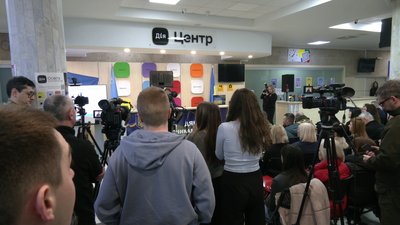 Нові камери спостереження, підтримка військових та розвиток безбар’єрності: головне зі звіту в. о. мера у Рівному