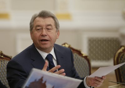 "Позбавлення державних нагород зрадників України": хто з Донеччини та Луганщини є в указі президента "Позбавлення державних нагород зрадників України": хто з Донеччини та Луганщини є в указі президента