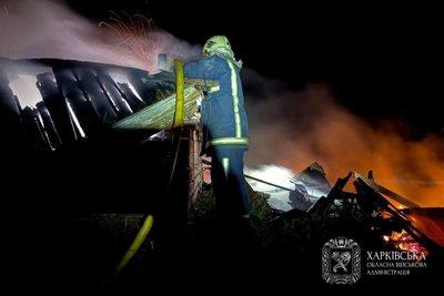 Пожежа після обстрілу Чугуєва 3 серпня Пожежа після обстрілу Чугуєва 3 серпня