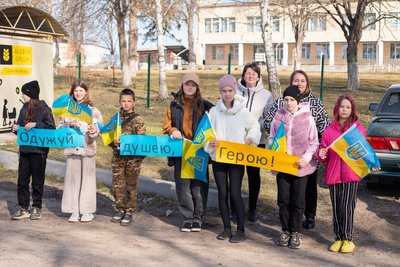 Пробув у полоні чотири роки: на Вінниччині зустріли захисника Миколу Синишина Пробув у полоні чотири роки: на Вінниччині зустріли захисника Миколу Синишина