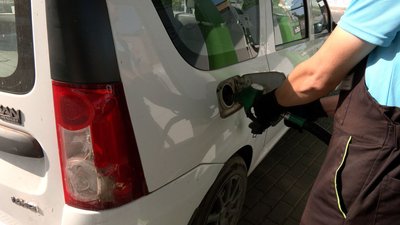 «Б'є по сімейному бюджету»: скільки коштують бензин і дизель у Черкасах «Б'є по сімейному бюджету»: скільки коштують бензин і дизель у Черкасах