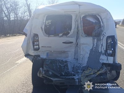 На Львівщині внаслідок ДТП травмований 64-річний водій мінівена На Львівщині внаслідок ДТП травмований 64-річний водій мінівена