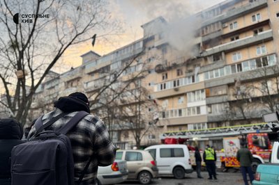 "Батьки лише повернулися в Київ, а зараз їх дістають із заваленої квартири": кияни про нічний обстріл "Батьки лише повернулися в Київ, а зараз їх дістають із заваленої квартири": кияни про нічний обстріл