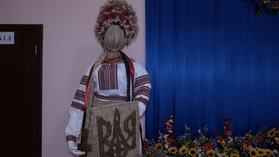 Село дідухів. На Вінниччині громада понад 30 років береже традицію різдвяних оберегів