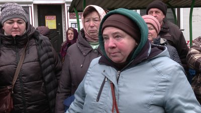 "Нас виселяють в нікуди": підприємці організували мирний пікет на ринку Рівного "Нас виселяють в нікуди": підприємці організували мирний пікет на ринку Рівного