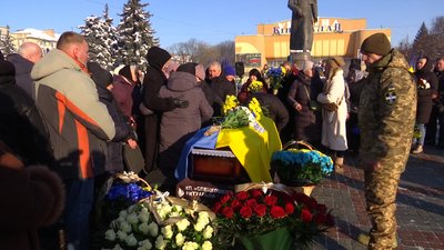 З військовим Ігорем Яковчуком попрощалися у Рівному З військовим Ігорем Яковчуком попрощалися у Рівному