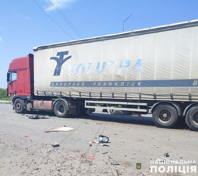 На Львівщині зіткнулись легковик та автопоїзд: травмовано чотирьох дітей На Львівщині зіткнулись легковик та автопоїзд: травмовано чотирьох дітей