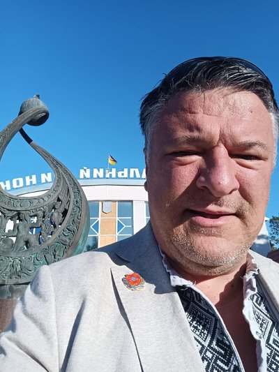 2400 кілометрів заради Херсона: історія волонтера з Бонна Стефана Миронюка