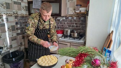 Віталій кухар бригади "Кара-Даг" НГУ Донецька область 18 грудня 2024 рік Віталій кухар бригади "Кара-Даг" НГУ Донецька область 18 грудня 2024 рік