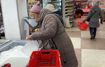 "Ми не просто приходимо, їм потрібна підтримка": соцпрацівниця з Черкащини про свою роботу "Ми не просто приходимо, їм потрібна підтримка": соцпрацівниця з Черкащини про свою роботу
