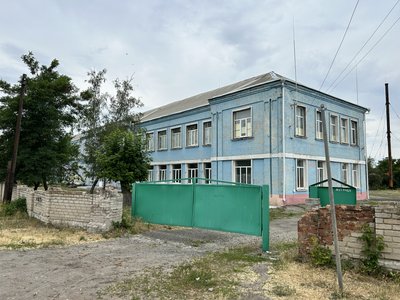 "Дивилися на це близько 80 підлітків": у Павлограді поліція розслідує побиття 13-річної дівчинки "Дивилися на це близько 80 підлітків": у Павлограді поліція розслідує побиття 13-річної дівчинки