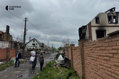 Зруйновані десятки будинків: наслідки атаки РФ по Мархалівці на Київщині Зруйновані десятки будинків: наслідки атаки РФ по Мархалівці на Київщині