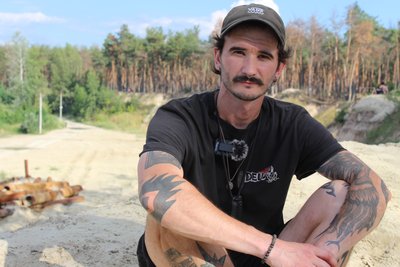 Військовий зі Львова Борис Віктюк, який разом із дівчиною відкрив SUP-станцію у Харкові Військовий зі Львова Борис Віктюк, який разом із дівчиною відкрив SUP-станцію у Харкові