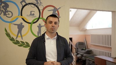 "Щоб дітям було цікавіше": студенти Краматорського коледжу розмальовують стіни спортивної школи в Черкасах "Щоб дітям було цікавіше": студенти Краматорського коледжу розмальовують стіни спортивної школи в Черкасах