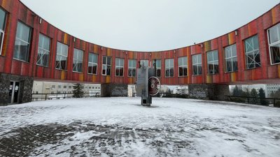 Споруда музею має нетипову забудову, лютий 2026 року, Хмельниччина Споруда музею має нетипову забудову, лютий 2026 року, Хмельниччина