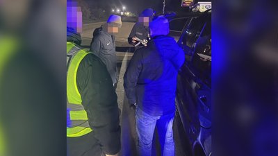 Допомагав тікати з навчального центру військовозобов’язаним на Рівненщині: чоловіку повідомили про підозру — ДБР Допомагав тікати з навчального центру військовозобов’язаним на Рівненщині: чоловіку повідомили про підозру — ДБР
