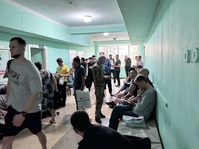 У черзі — 831 людина: як на Черкащині проходять ВЛК "обмежено придатні" У черзі — 831 людина: як на Черкащині проходять ВЛК "обмежено придатні"