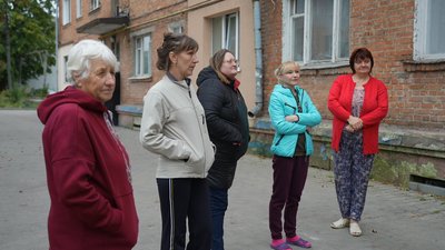 “Із Хотіні втекли, бо газу немає, води й світла, а тут те саме”: чому вимкнули газ мешканцям багатоповерхівки в Сумах “Із Хотіні втекли, бо газу немає, води й світла, а тут те саме”: чому вимкнули газ мешканцям багатоповерхівки в Сумах
