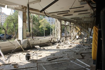 Вибиті вікна, пошкоджено фасад та трибуни: який вигляд має Палац спорту в Одесі після атаки РФ Вибиті вікна, пошкоджено фасад та трибуни: який вигляд має Палац спорту в Одесі після атаки РФ