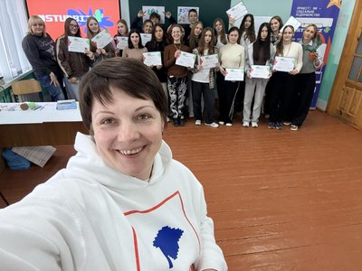 Єдиний з Рівненщини: Мирогощанський коледж виграв міжнародний проєкт і створює студентську пасіку Єдиний з Рівненщини: Мирогощанський коледж виграв міжнародний проєкт і створює студентську пасіку