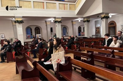 В Одесі відкрили виставку "Кров життя" для підтримки донорства крові В Одесі відкрили виставку "Кров життя" для підтримки донорства крові