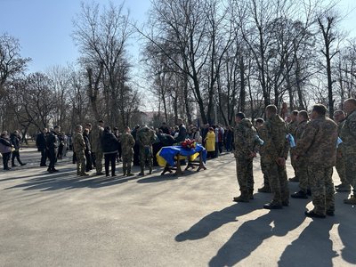 "У нього було стільки планів": на Черкащині поховали двох військових "У нього було стільки планів": на Черкащині поховали двох військових