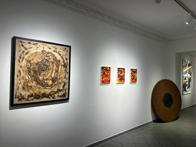 Галерея "Серпень", перша виставка Галерея "Серпень", перша виставка