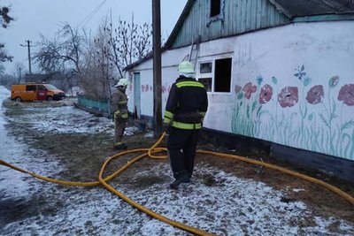 На Житомирщині під час гасіння пожежі виявили тіло загиблого чоловіка На Житомирщині під час гасіння пожежі виявили тіло загиблого чоловіка