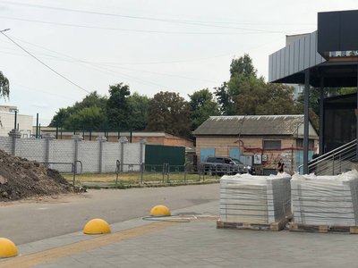Житомиряни влаштували масову бійку на дорозі, де проходить ремонт Житомиряни влаштували масову бійку на дорозі, де проходить ремонт