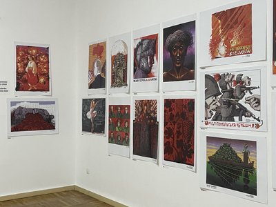 У Дніпрі відкрилася виставка про ненасильницький супротив російській окупації У Дніпрі відкрилася виставка про ненасильницький супротив російській окупації