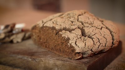 "Кулінарний спадок": як вояки УПА пекли хліб із жолудів на Рівненщині "Кулінарний спадок": як вояки УПА пекли хліб із жолудів на Рівненщині
