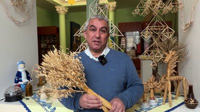 Завідувач музею Віктор Кучерук Завідувач музею Віктор Кучерук